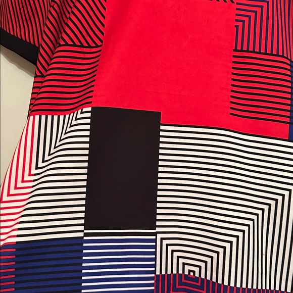 Colorful Geometric Pattern Top - Picture 3 of 6